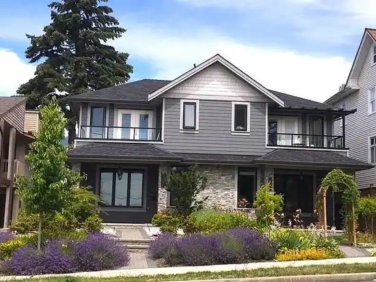 422 6TH STREET, North Vancouver BC V7M 1K9