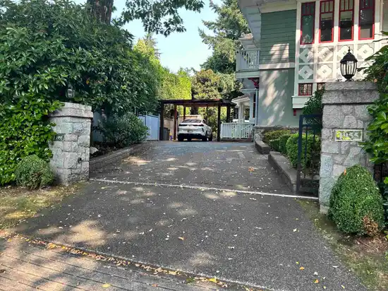 19xx MATTHEW AVENUE, Vancouver BC V6J 2T7