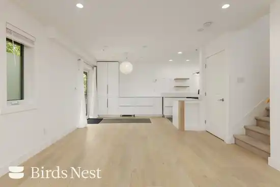 2408 ST CATHERINES STREET, Vancouver BC V5T 3X9