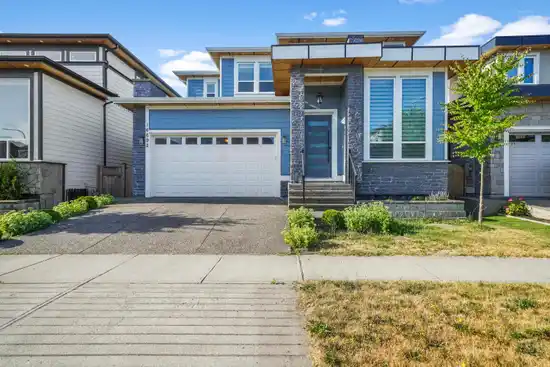 1699* 18 AVENUE, Surrey BC V3Z 9X5