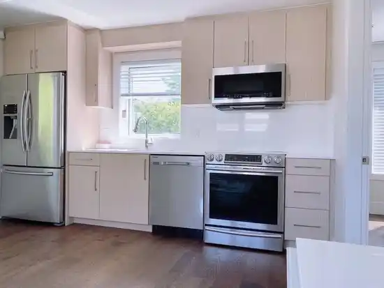 5000 CARNARVON STREET, Vancouver BC V6N 2M5