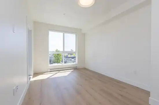 336 20769 FRASER HIGHWAY, Langley BC V3A 0S4