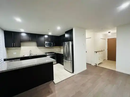 701 KLAHANIE DRIVE, Port Moody BC V3H 5L6