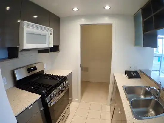 2205 928 BEATTY STREET, Vancouver BC V6Z 3G6