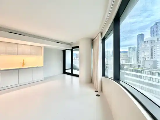 1033 NELSON STREET, Vancouver BC V6E 0E5
