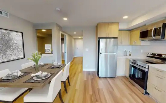 402 408 EAST COLUMBIA, New Westminster BC V3L 1B1