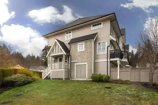 3355 DEVONSHIRE AVENUE, Coquitlam BC V3E 3H2