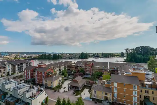 513 7 RIALTO COURT, New Westminster BC V3M 7A8