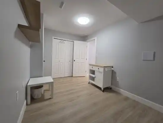2 Bed Suite 1418 EL CAMINO DRIVE, Coquitlam BC V3E 0H7