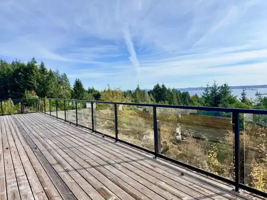 4XX5 ALMONDEL COURT, West Vancouver BC V7V 4V4