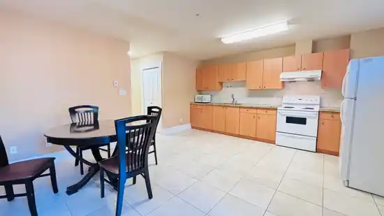 2 2139 W 22ND AVENUE, Vancouver BC V6L 1L4