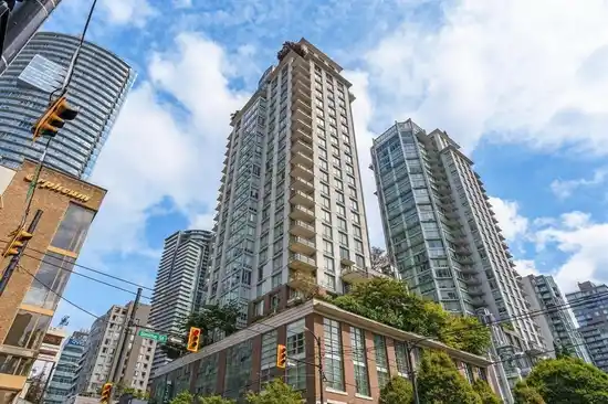 701 565 SMITHE STREET, Vancouver BC V6B 0E4