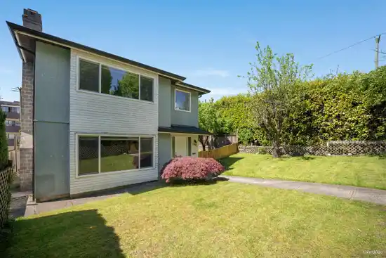 ground level-86xx SELKIRK STREET, Vancouver BC V6P 4J2