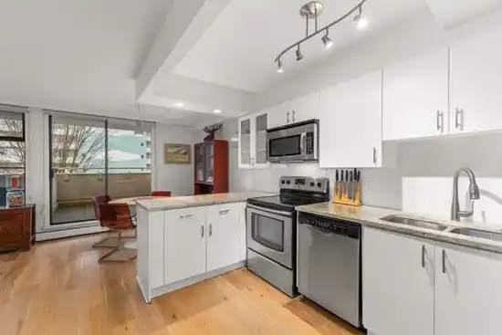 401 1819 PENDRELL STREET, Vancouver BC V6G 1T3