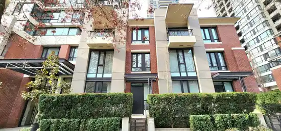 973 MAINLAND STREET, Vancouver BC V6B 1T2