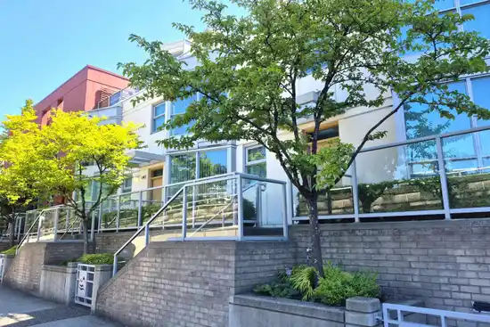 150 PRIOR STREET, Vancouver BC V6A 0A6