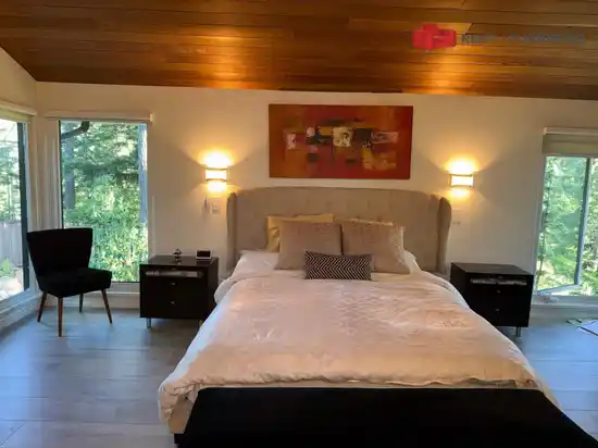 5620 LARSON PLACE, Vancouver BC V7W 1S4