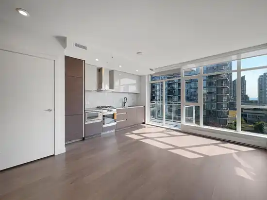 9xx 4670 ASSEMBLY WAY, Burnaby BC V5H 0H3