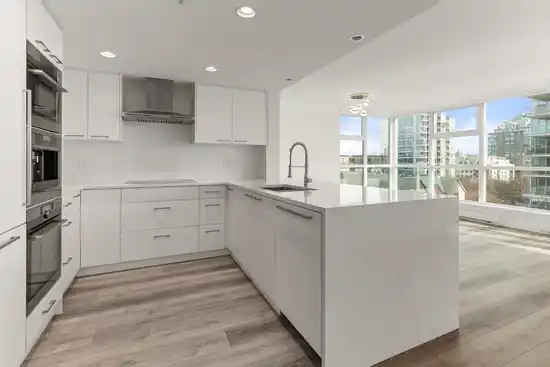 704 125 MILROSS AVENUE, Vancouver BC V6A 0A1