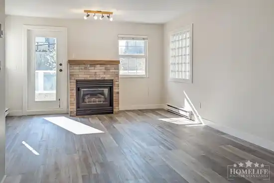103 2375 SHAUGHNESSY STREET, Port Coquitlam BC V3C 3E4