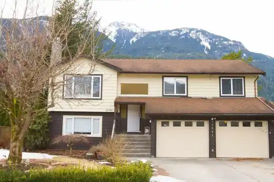 41541 BRENNAN STREET, Squamish BC V0N 1H0
