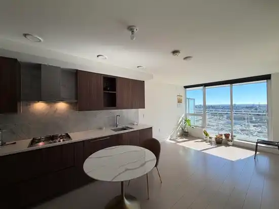 19F 433 SW MARINE DRIVE, Vancouver BC V5X 0H5
