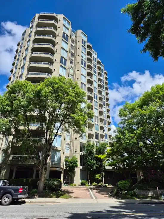 401 1135 QUAYSIDE DRIVE, New Westminster BC V3M 6J4