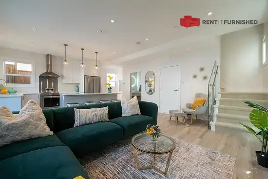 3143 E 8TH AVENUE, Vancouver BC V5M 1X5