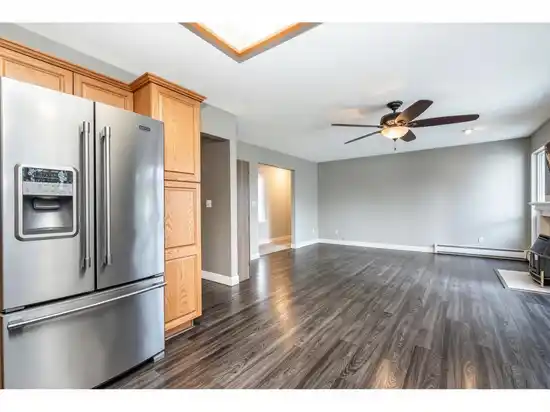 upper Unit 19967 46 AVENUE, Langley BC V3A 3H4