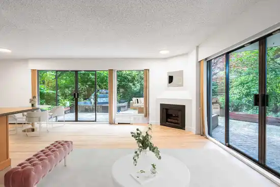 102 747 17TH STREET, West Vancouver BC V7V 3T4
