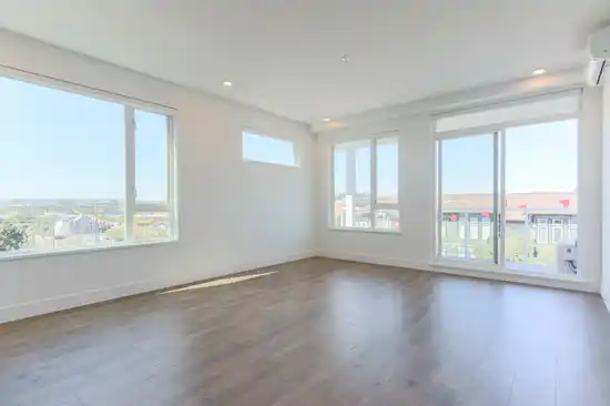 411 17783 56A AVENUE, Surrey BC V3S 1G4
