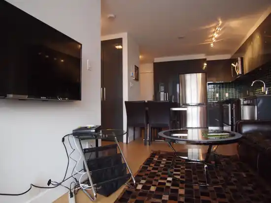 510 1325 ROLSTON STREET, Vancouver BC V6B 0M2