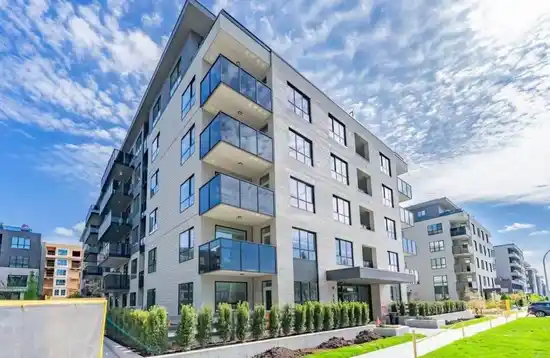 15735 85 AVENUE, Surrey BC V4N 6Z2