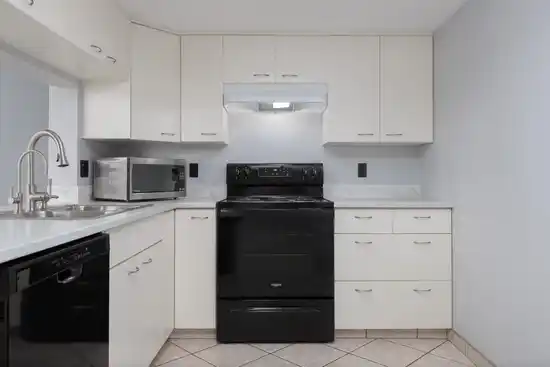 1806 121 TENTH STREET, New Westminster BC V3M 3X7