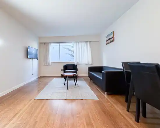 105 1925 NELSONSTREET, Vancouver BC V6G 1K9