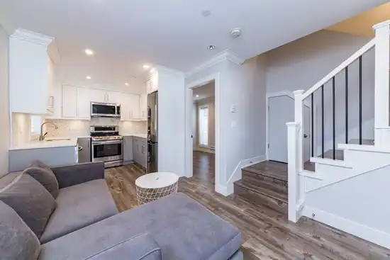 2949 W 35TH AVENUE, Vancouver BC V6N 2M5