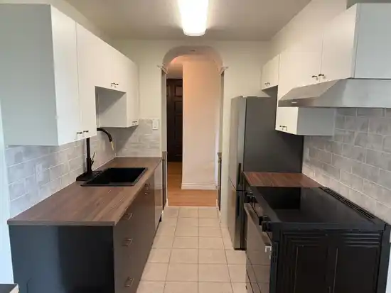 1602 2016 FULLERTON AVENUE, North Vancouver BC V7P 3E6