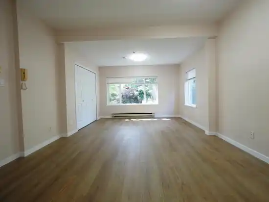 2 345 W 15TH AVENUE, Vancouver BC V5Y 1Y3