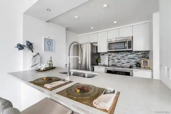 9xx 1200 ALBERNI STREET, Vancouver BC V6E 1A6