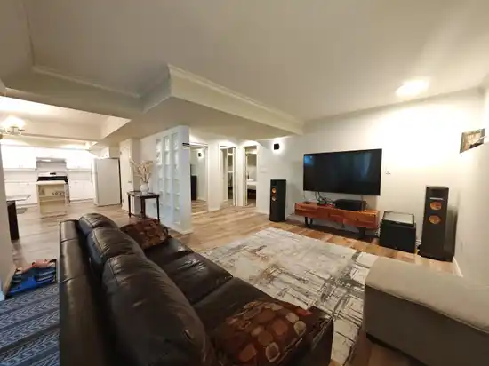Basement-10958 163 STREET, Surrey BC V4N 1N8