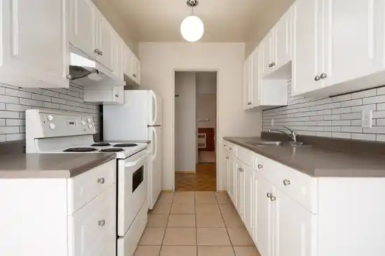 303 1970 W 41ST AVENUE, Vancouver BC V6M 1Y4