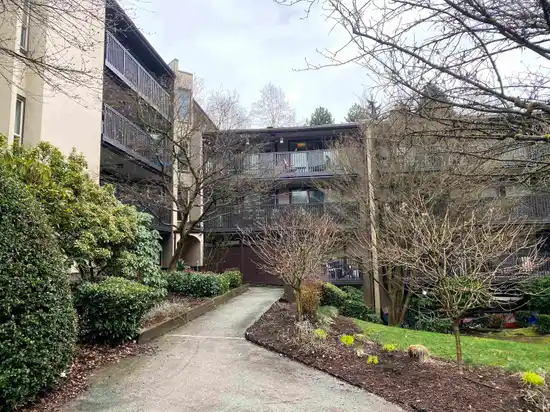 515 9867 MANCHESTER DRIVE, Burnaby BC V3N 4P6