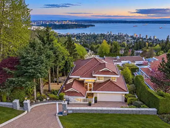 1560 CHIPPENDALE COURT, West Vancouver BC V7S 3G6