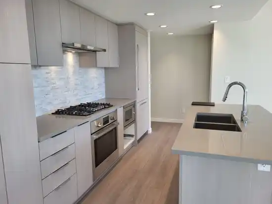 3806 1182 WESTWOOD STREET, Coquitlam BC V3B 0T9
