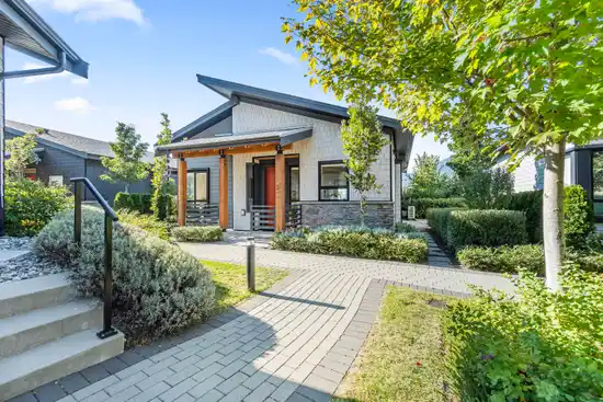 6 41215 GARIBALDI SPRINGS WAY, Squamish BC V8B 1C2