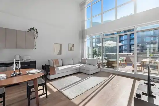 310 429 W 2ND AVENUE, Vancouver BC V5Y 1E3