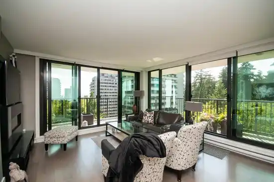 1006 4165 MAYWOOD STREET, Burnaby BC V5H 3E3