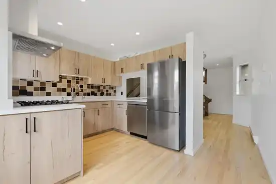 1816 WHYTE AVENUE, Vancouver BC V6J 1B2