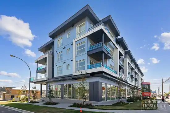 403 8496 120 STREET, Surrey BC V3W 3N5