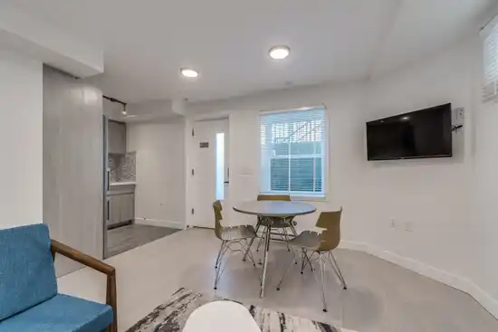 1429 HARO STREET, Vancouver BC V6G 1G5